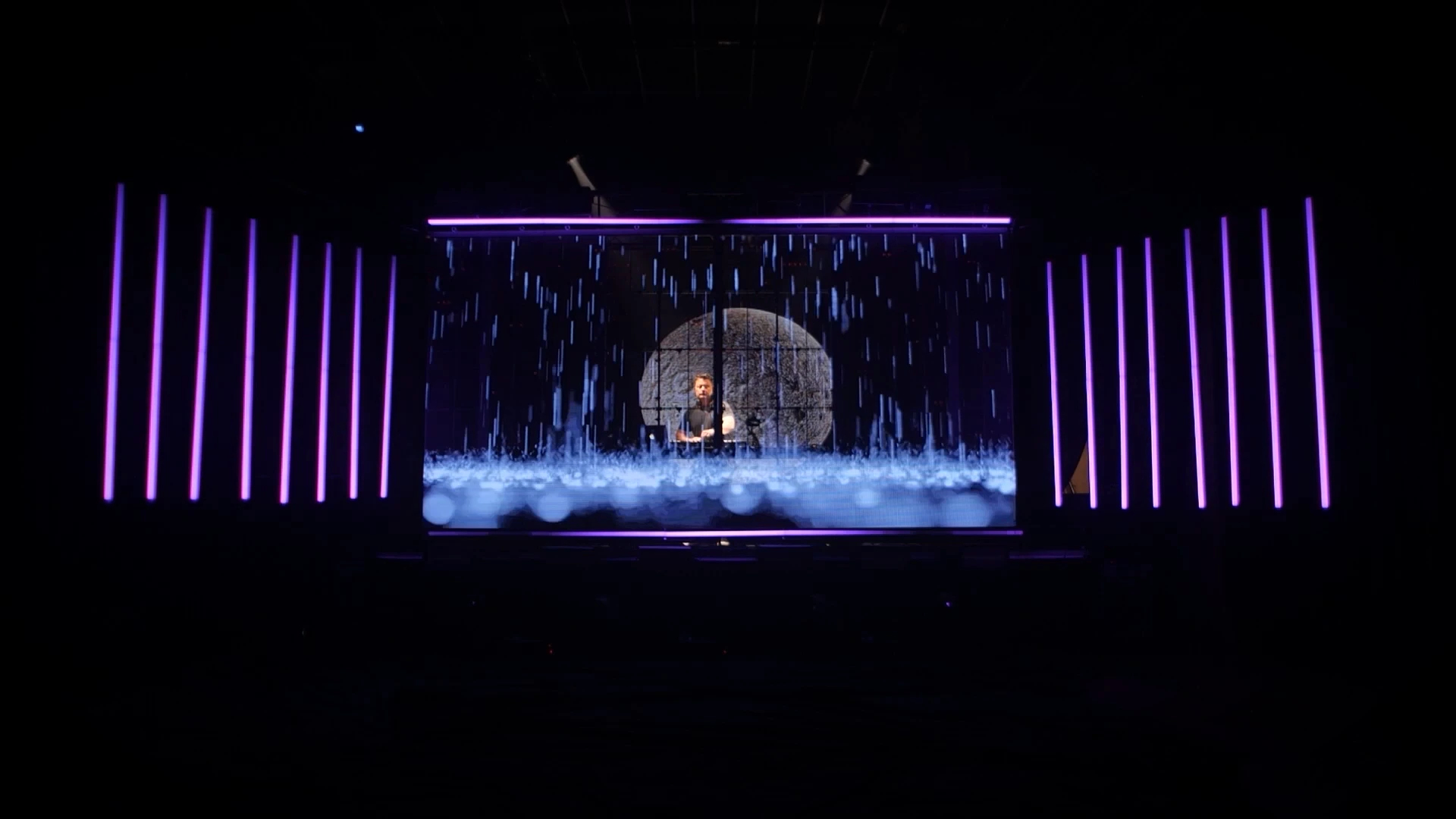 tr1 Pantalla de LED transparente - Imagen 1